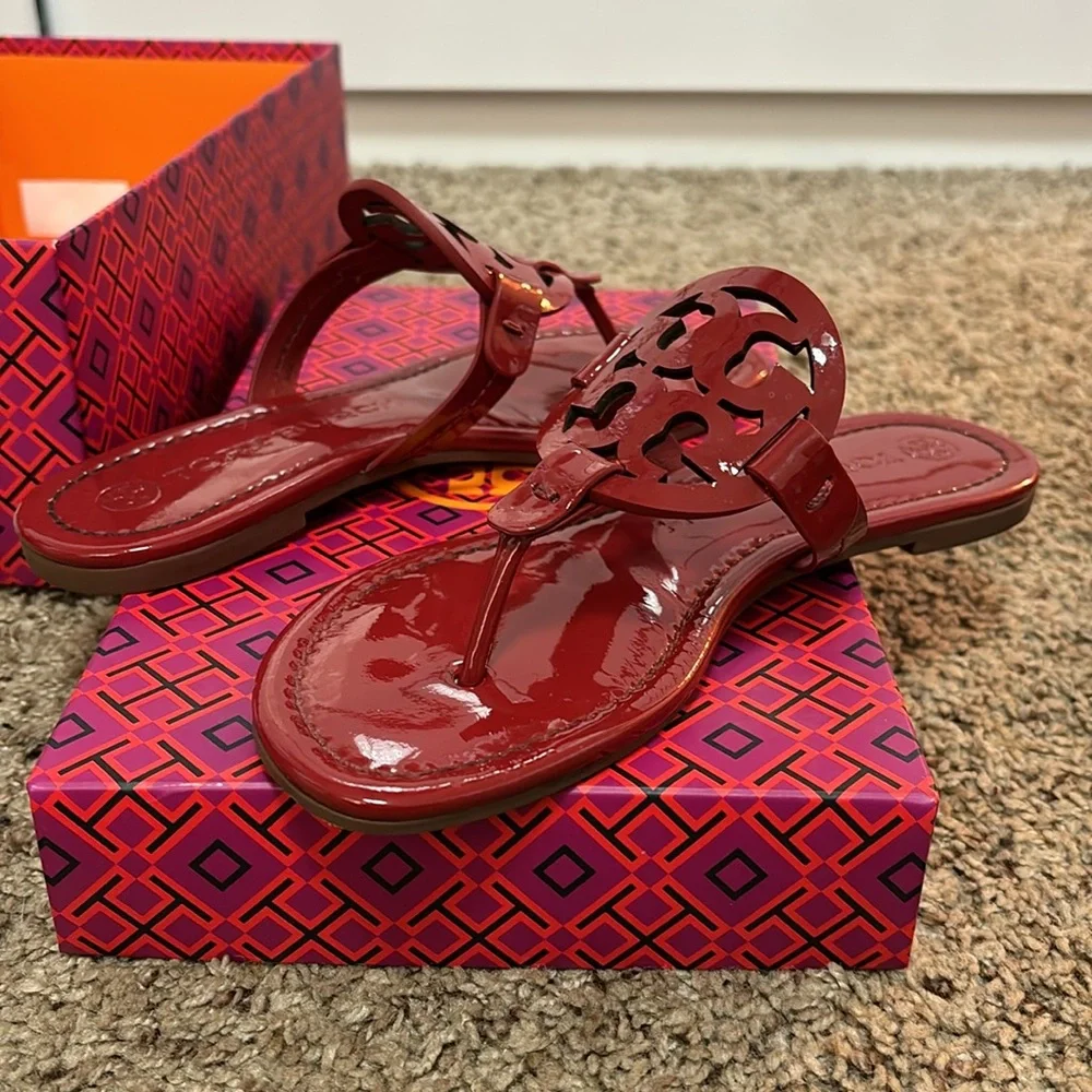 Tory Burch Women's Red Sandals - Picture 3 of 4